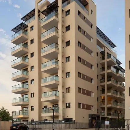 Appartamento דירה משפחתית סופר מרווחת במיקום מרכזי - By Edom Eilat Esterno foto